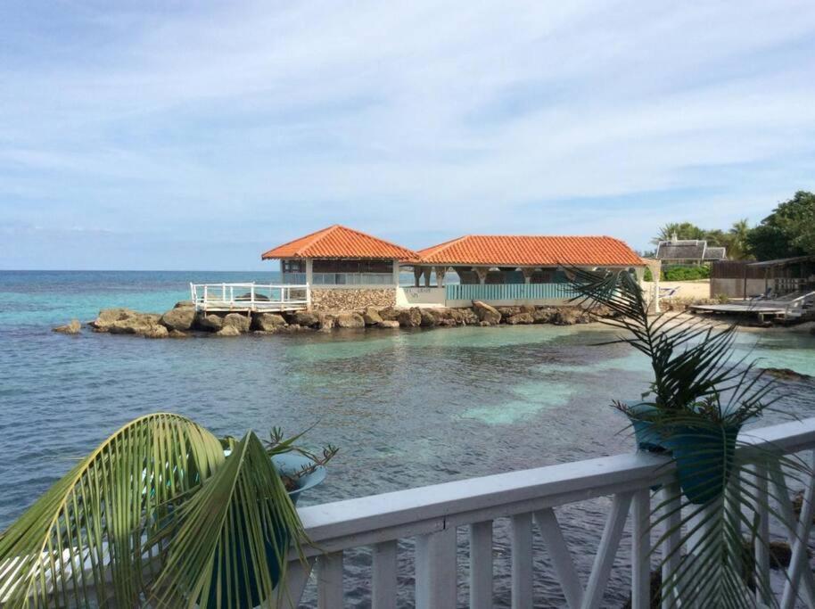 Lush Tropical Apartment Located In A 4-Star Resort Runaway Bay Luaran gambar