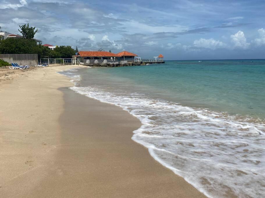 Lush Tropical Apartment Located In A 4-Star Resort Runaway Bay Luaran gambar
