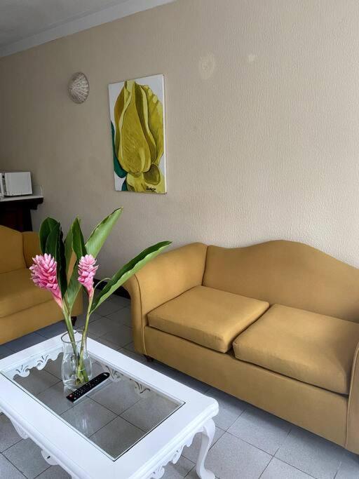 Lush Tropical Apartment Located In A 4-Star Resort Runaway Bay Luaran gambar